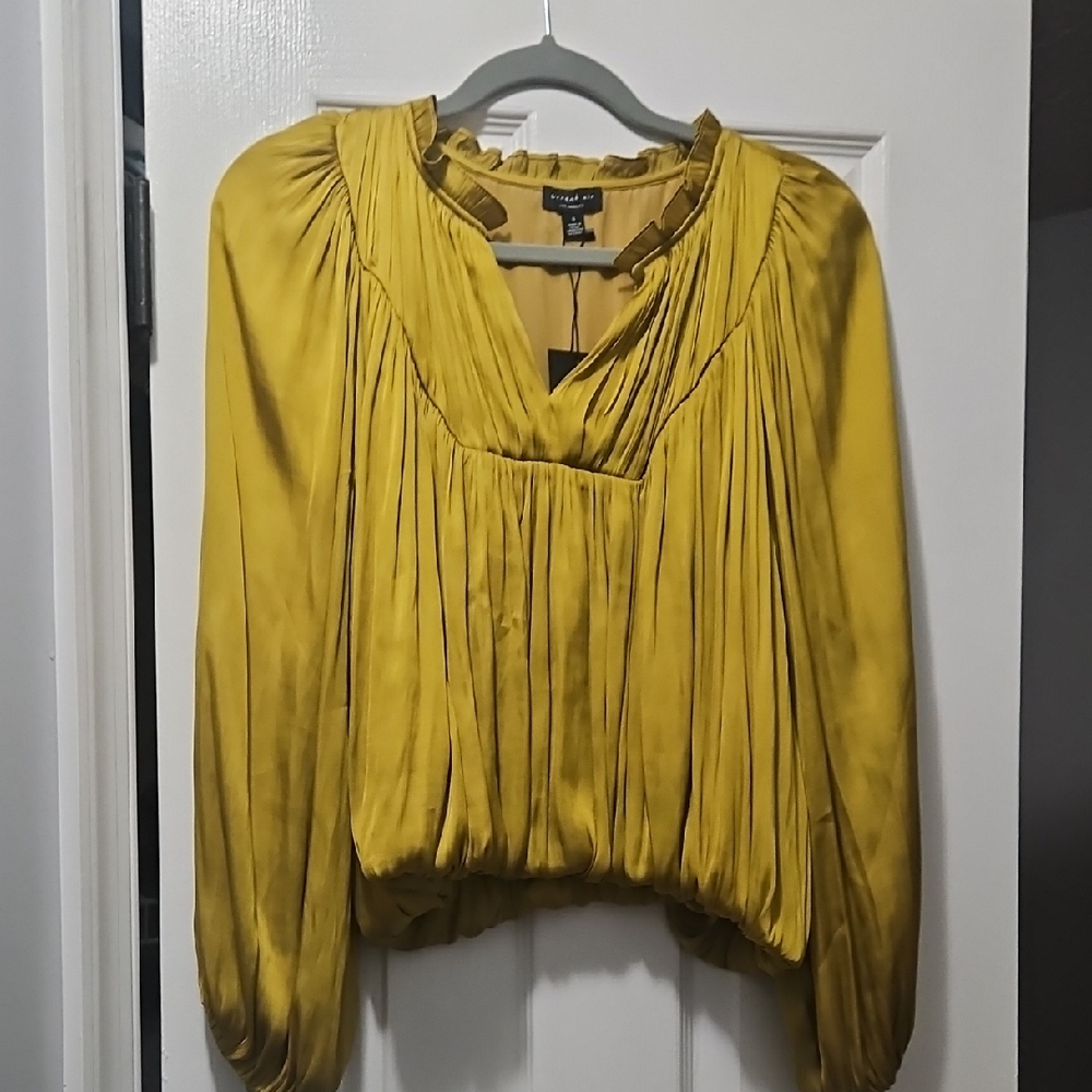 Current Air Gold/Yellow Puffed Sleeve/Hem Blouse with Ruched Details